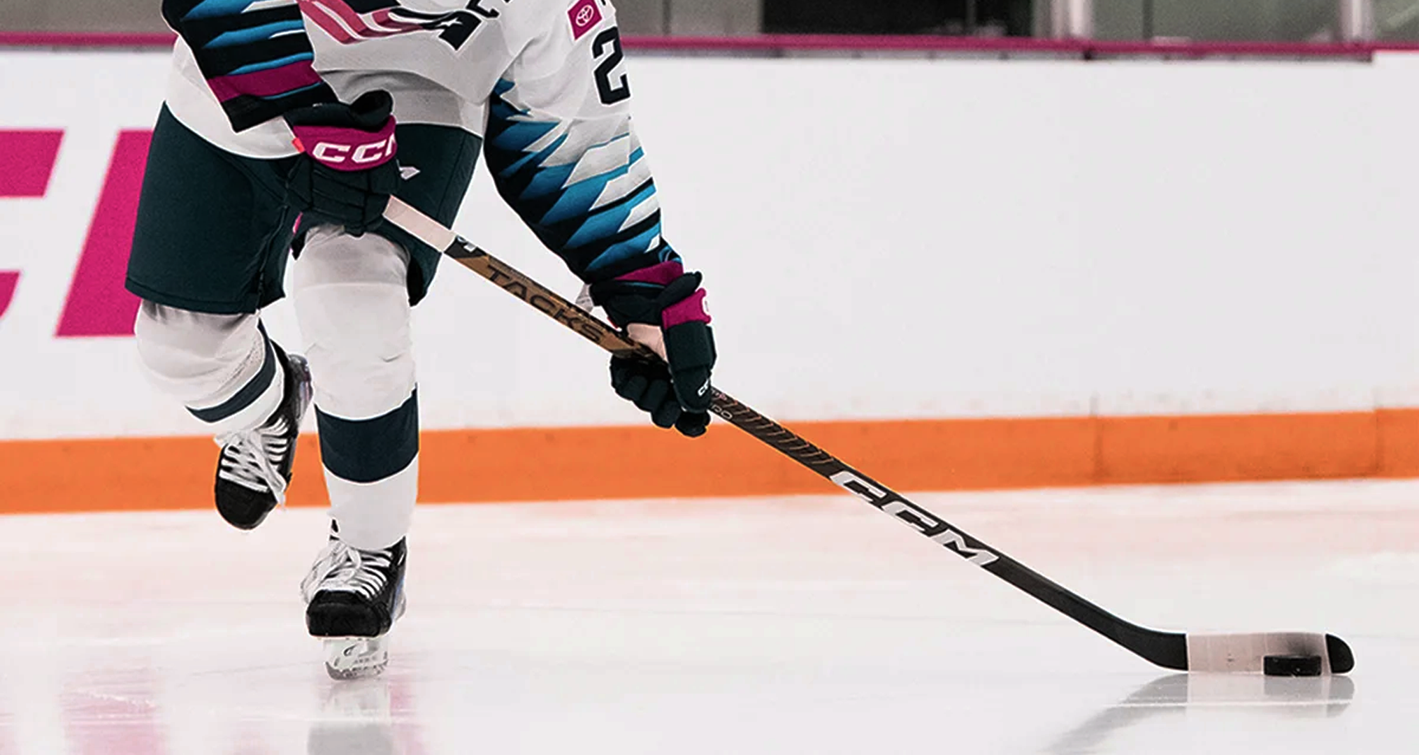 Best Hockey Accessories for Maximum Performance and Safety